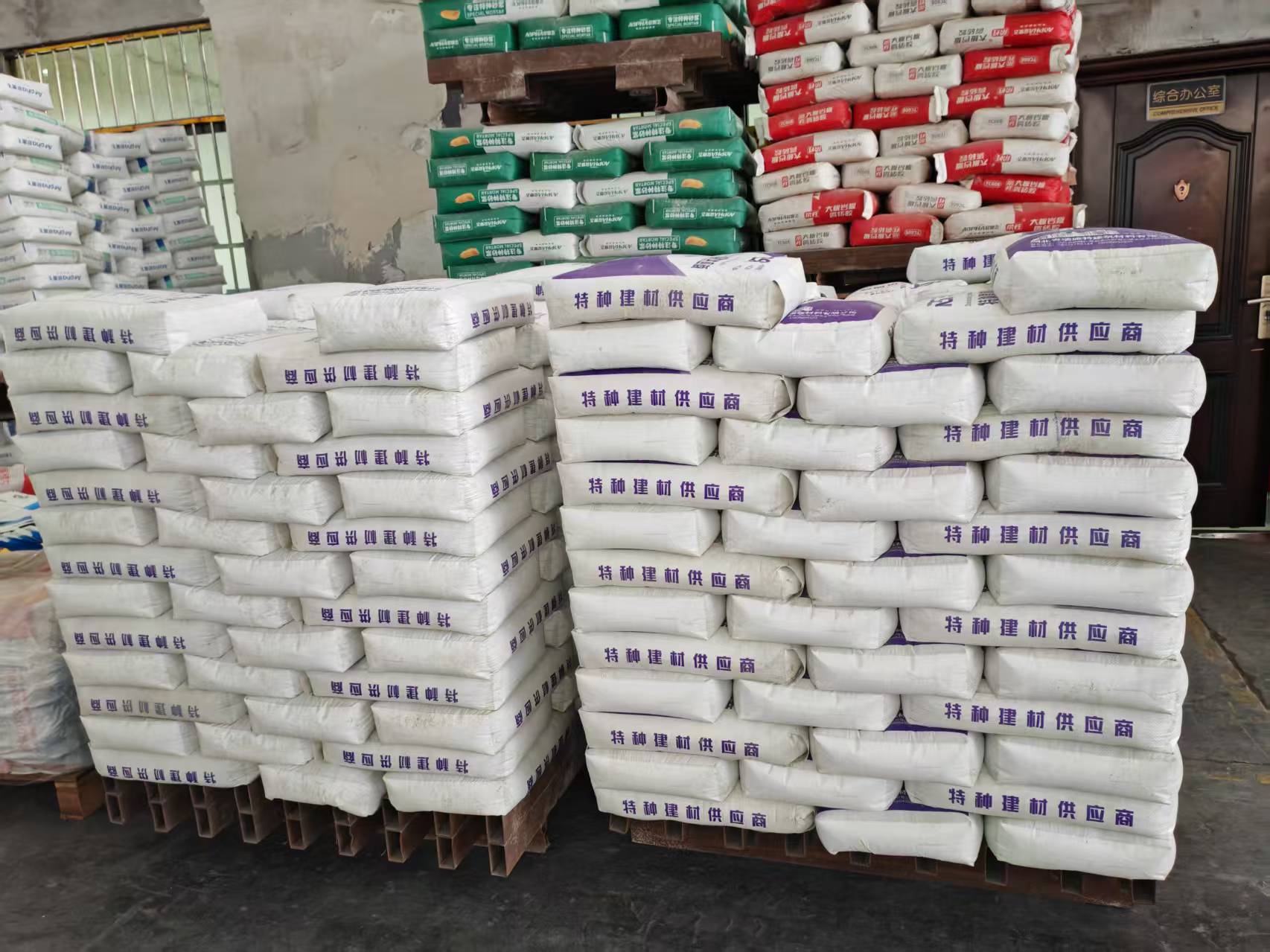 斗门拱顶带模注浆料