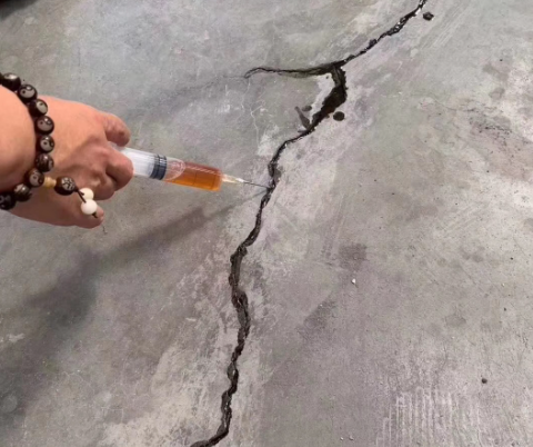 斗门混凝土裂缝修补技术详解​